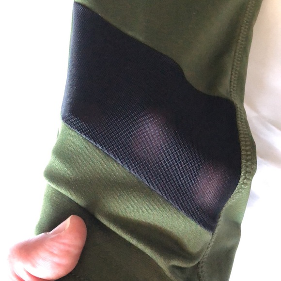 Women’s size large series 8 green with black mesh leggings - Picture 3 of 8